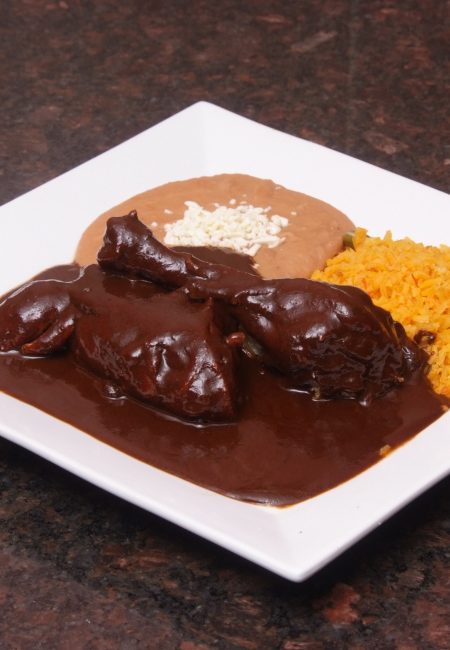 Pollo En Mole