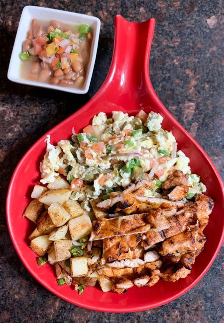 Skillet de Pollo con Nopales